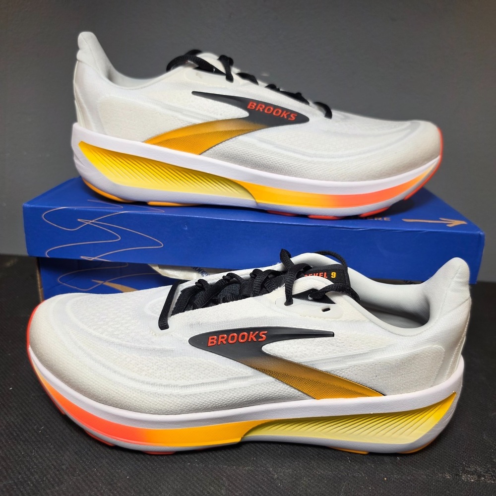 Men's 9.5 Women's 11 Brooks Revel 9 1104991D141 White Yellow Orange Running NIB